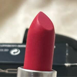 MAC Lipstick-Relentlessly Red full size